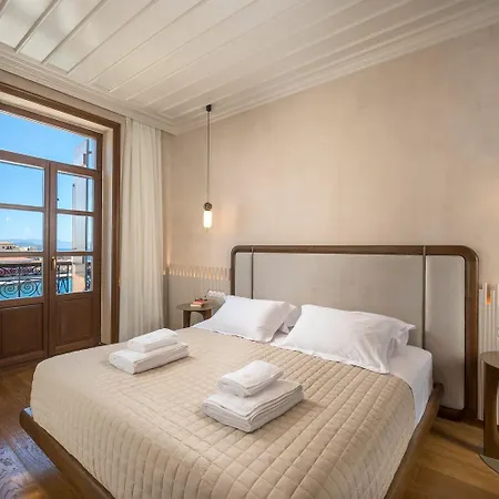 アパートホテル Palazzo Del Rettore 4*