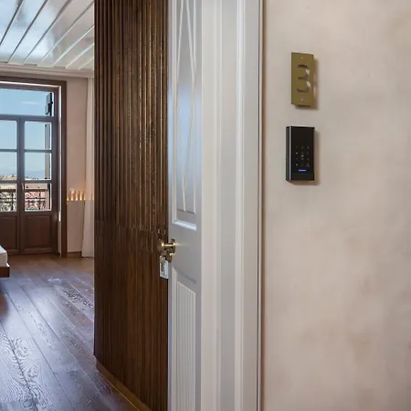 Palazzo Del Rettore 4*