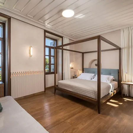 Palazzo Del Rettore アパートホテル 4*
