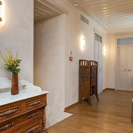 アパートホテル Palazzo Del Rettore ハニア